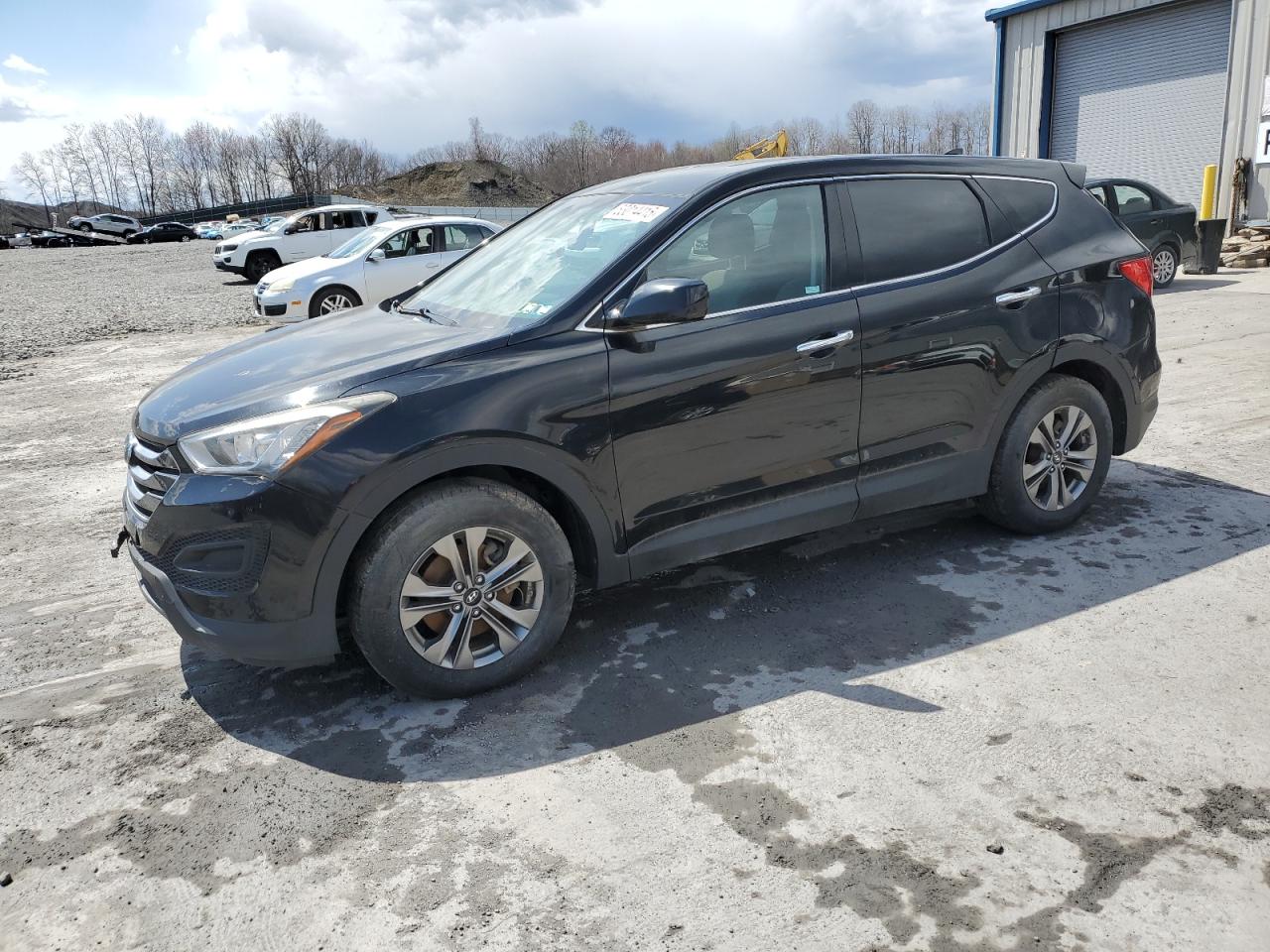Salvage Hyundai SANTA FE Image