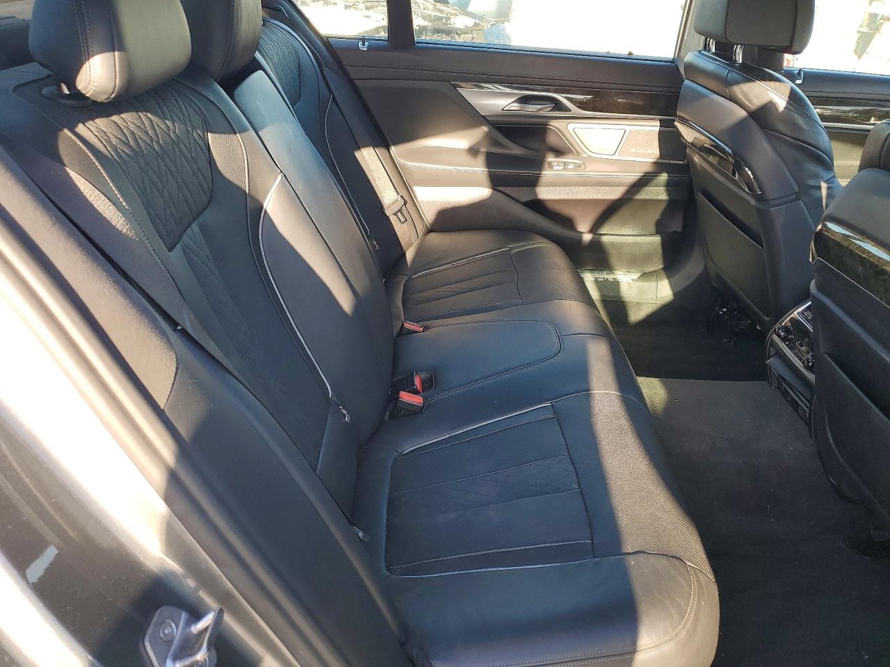 BMW 7 Series Xi