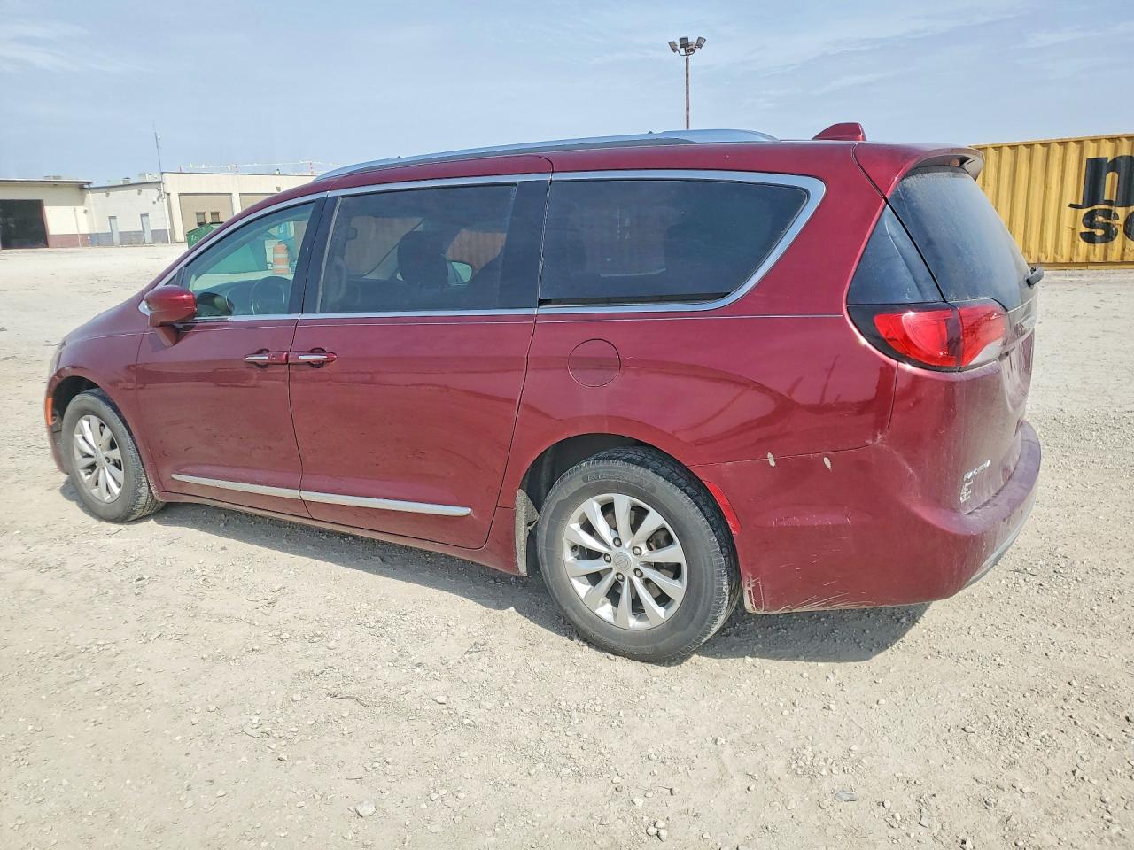Chrysler Pacifica Touring L