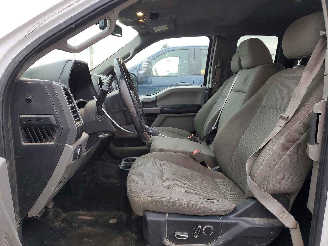 Ford F-150 Super Cab