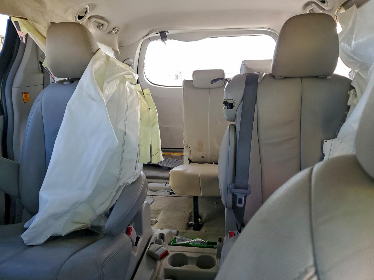 Toyota Sienna Xle