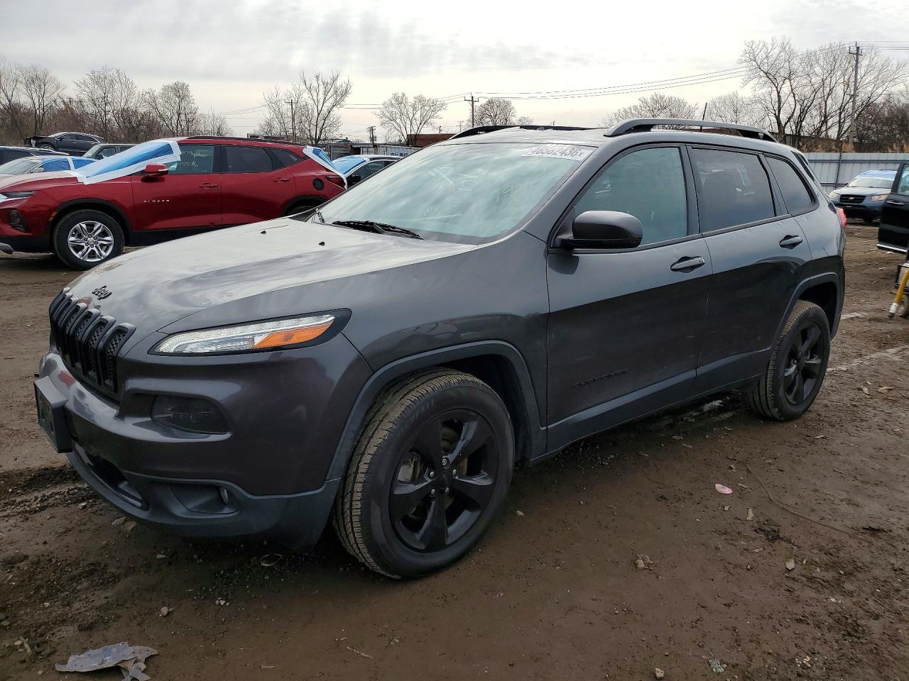 Salvage Jeep Cherokee Image