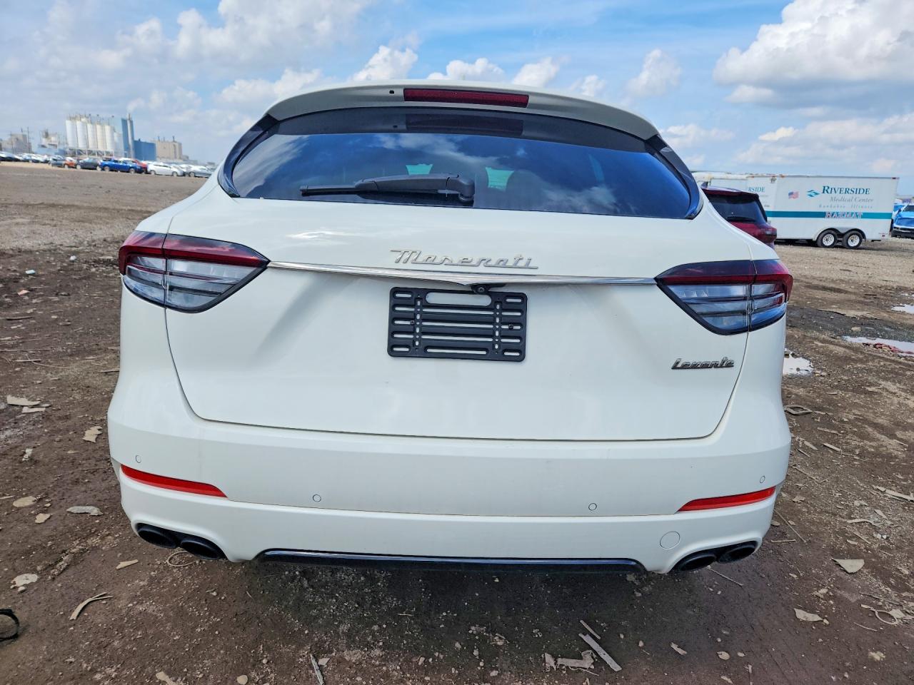 Maserati Levante Ba Base
