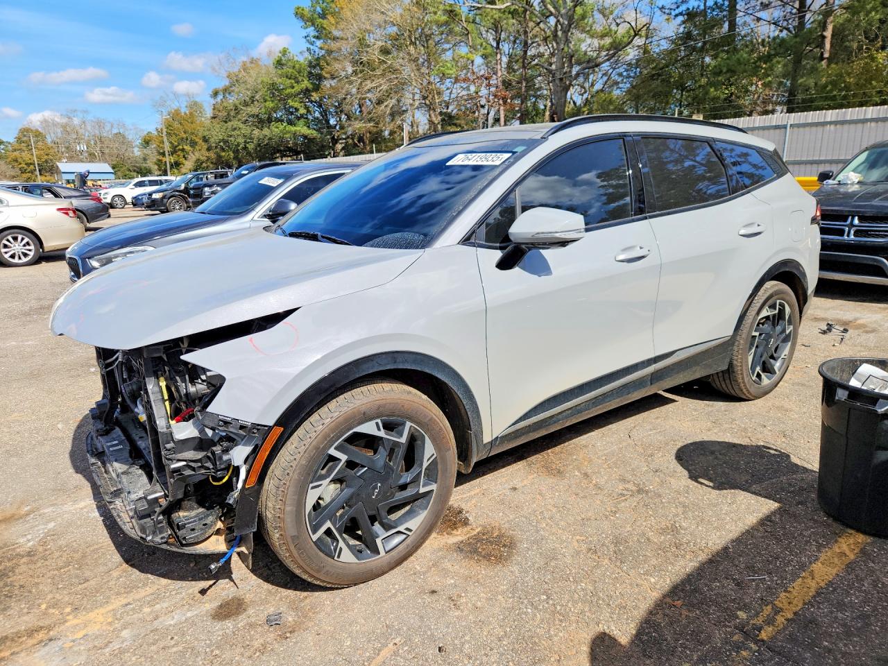 Salvage Kia Sportage Image