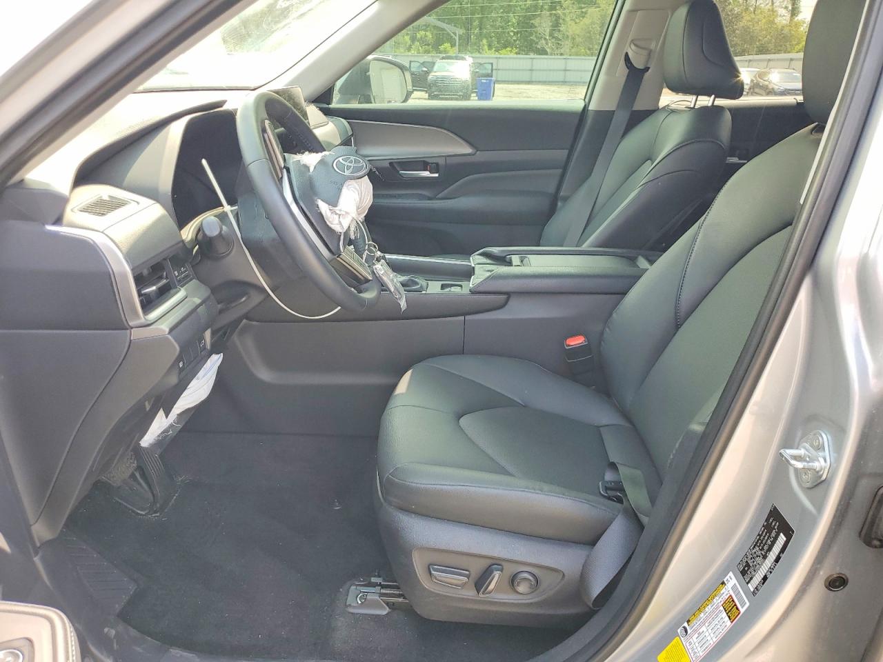 Toyota Grand Highlander Xle