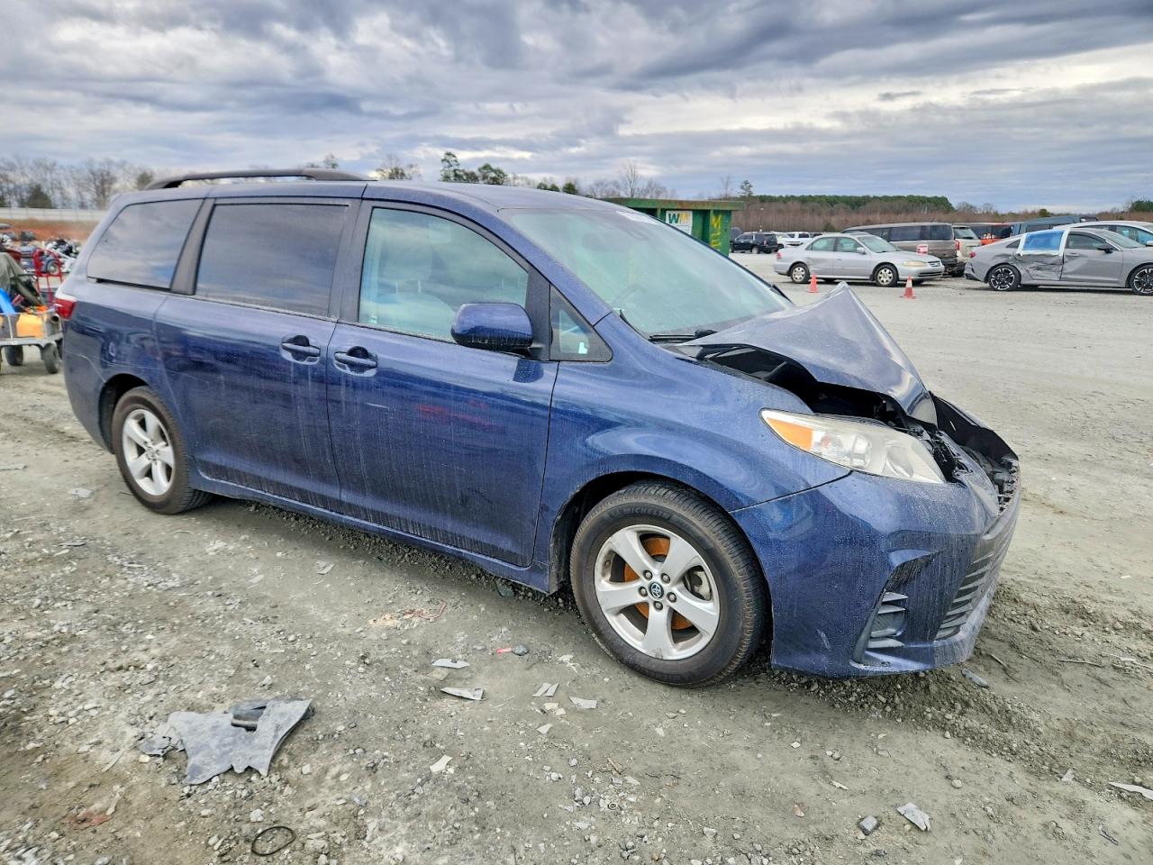 Toyota Sienna Le