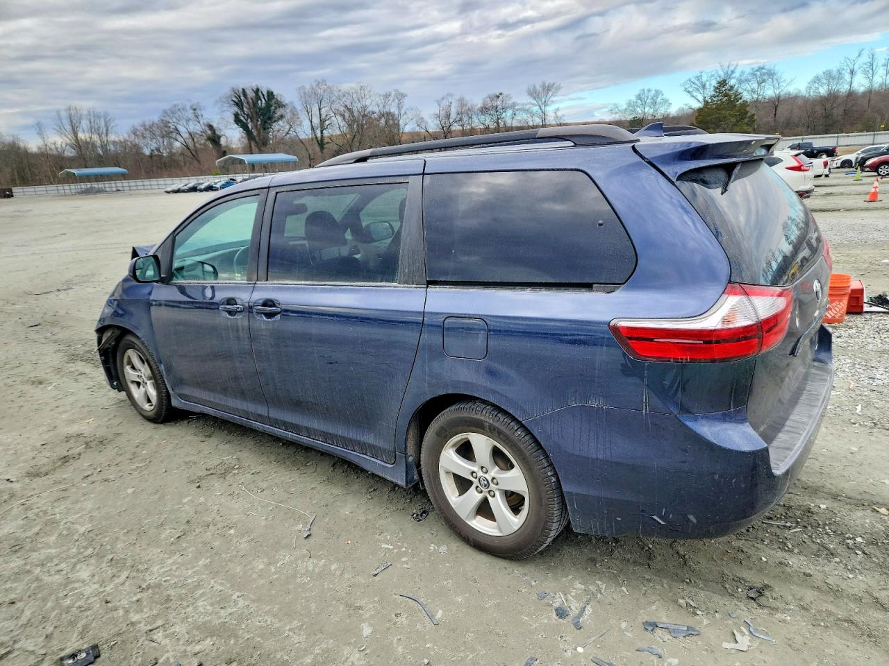 Toyota Sienna Le