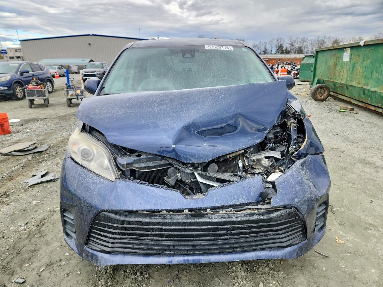 Toyota Sienna Le
