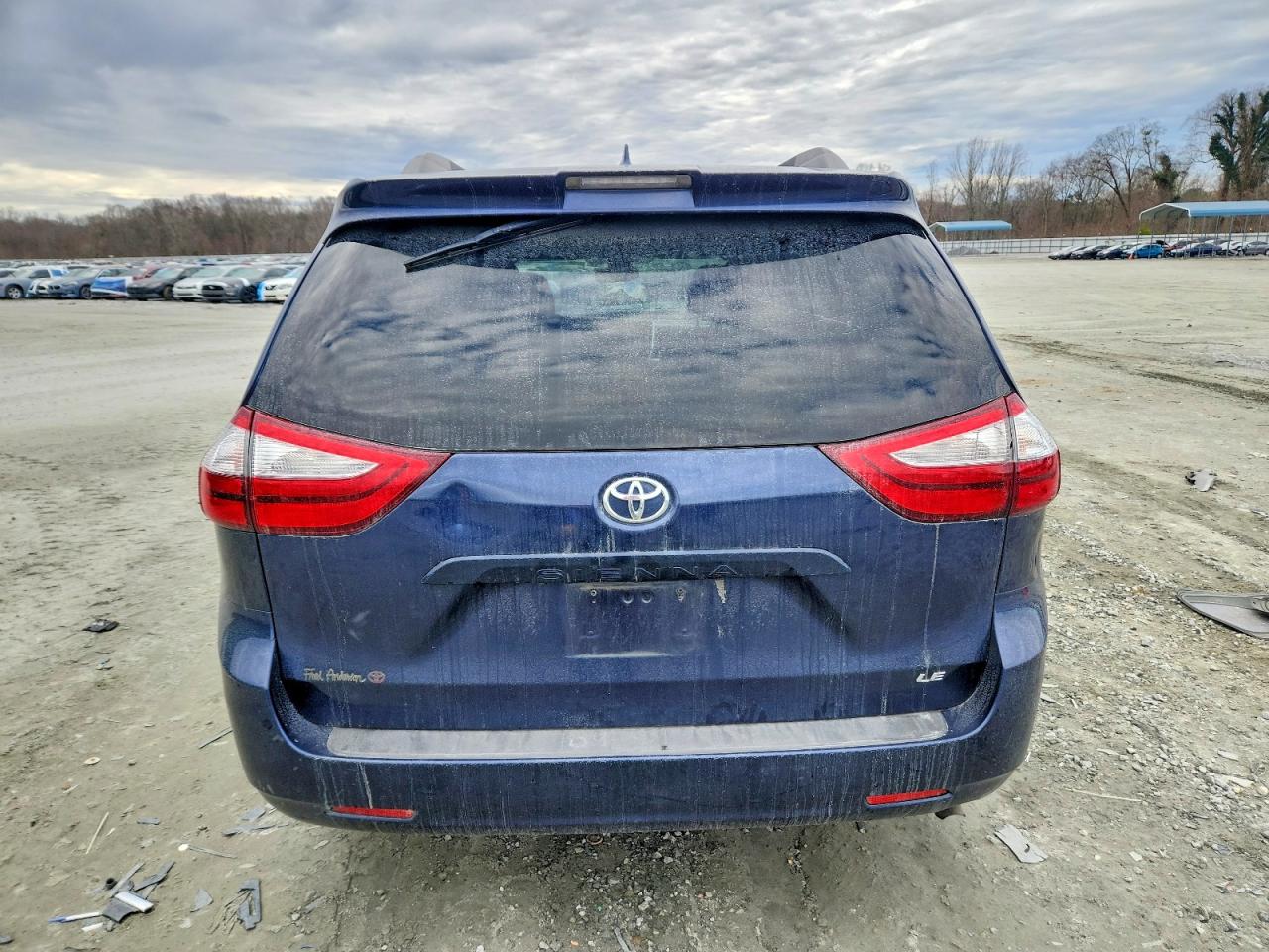 Toyota Sienna Le