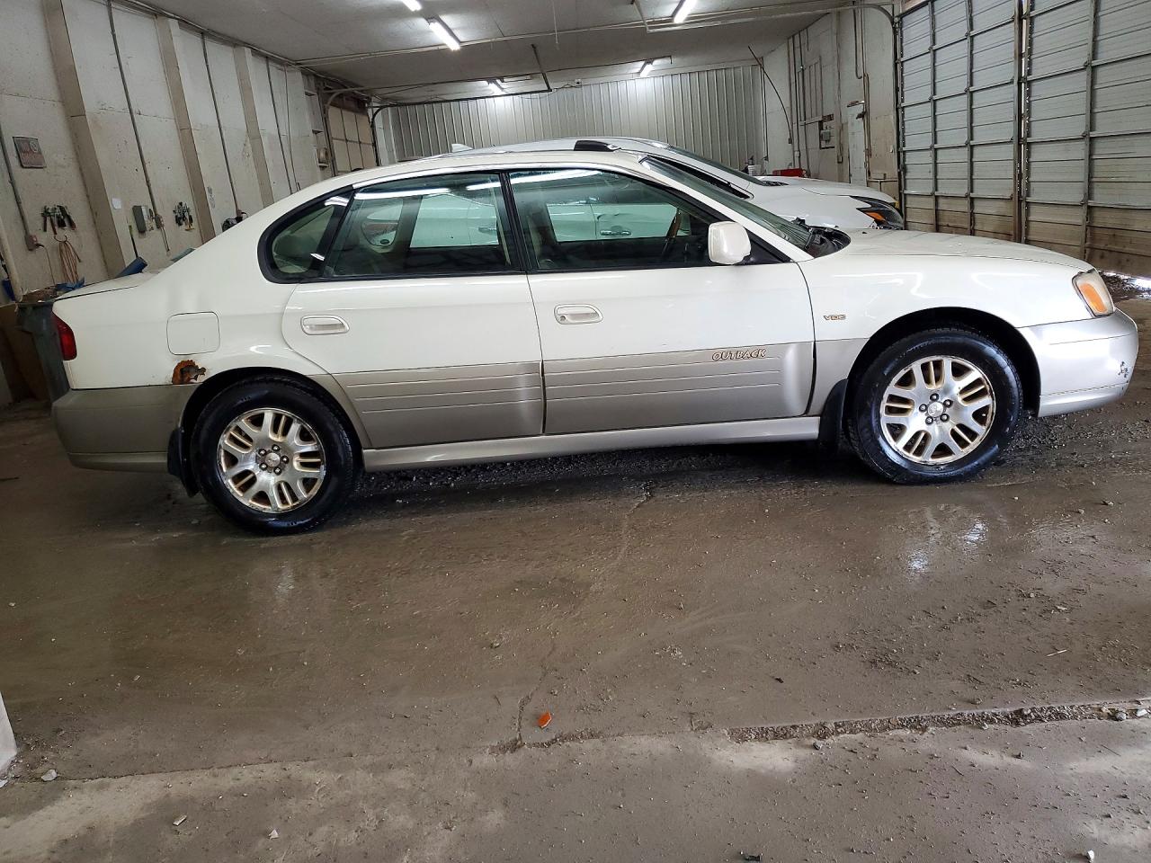 Subaru Legacy Outback 3.0 H6