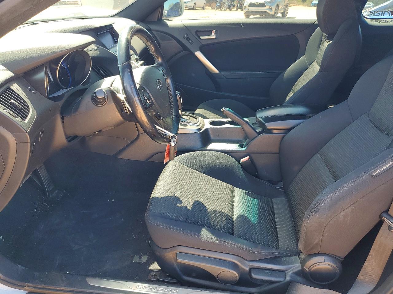 Hyundai Genesis 3.8