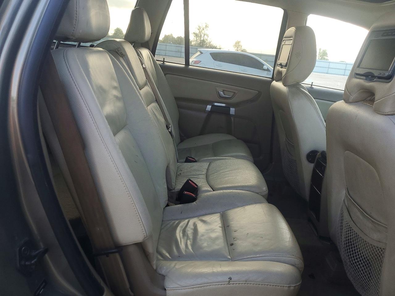 Volvo XC90 3.2