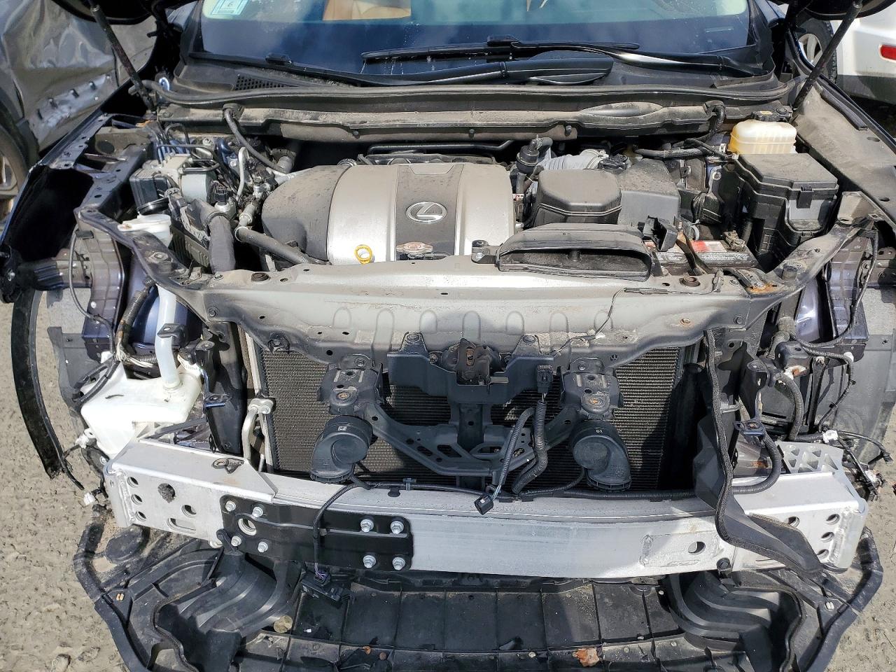 Lexus RX Base
