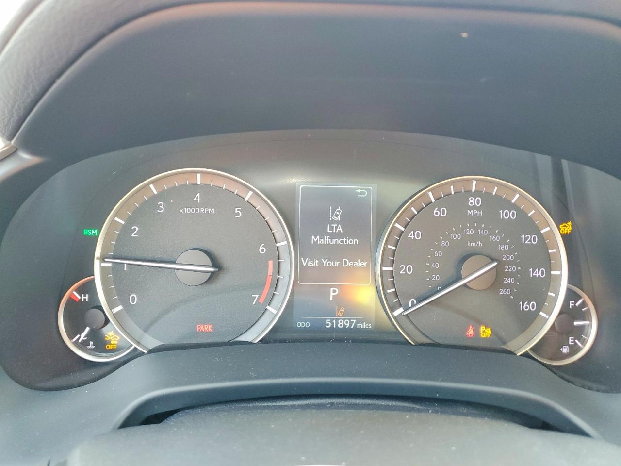 Lexus RX Base