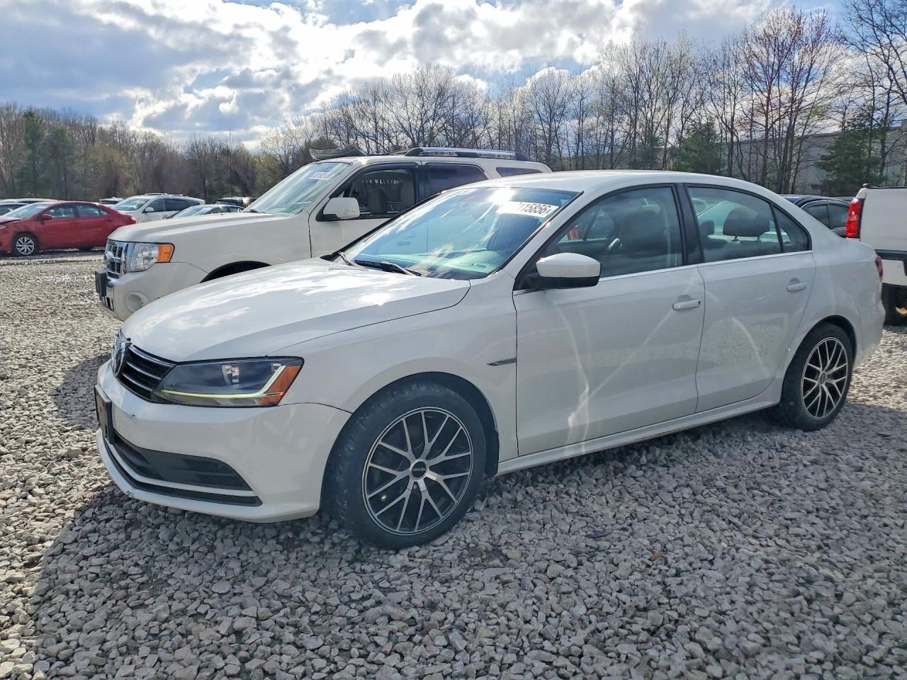 Salvage Volkswagen Jetta Image