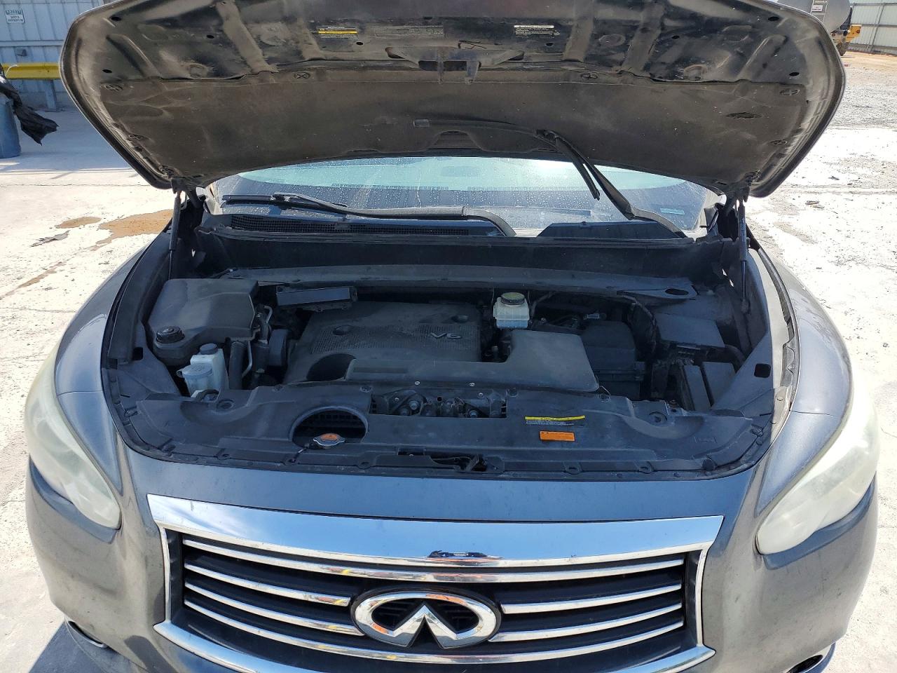 INFINITI Qx Base
