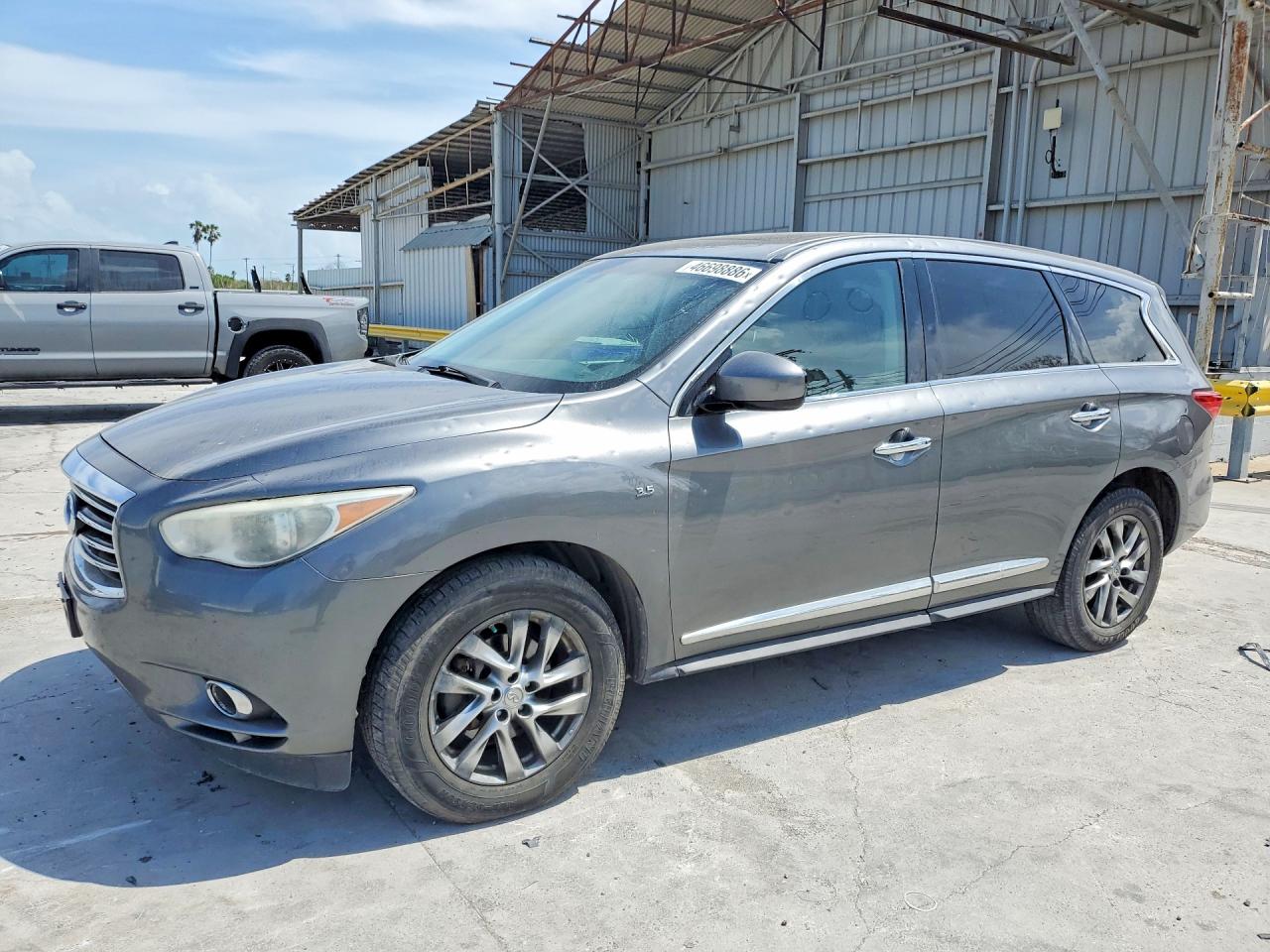 Salvage INFINITI Qx Image