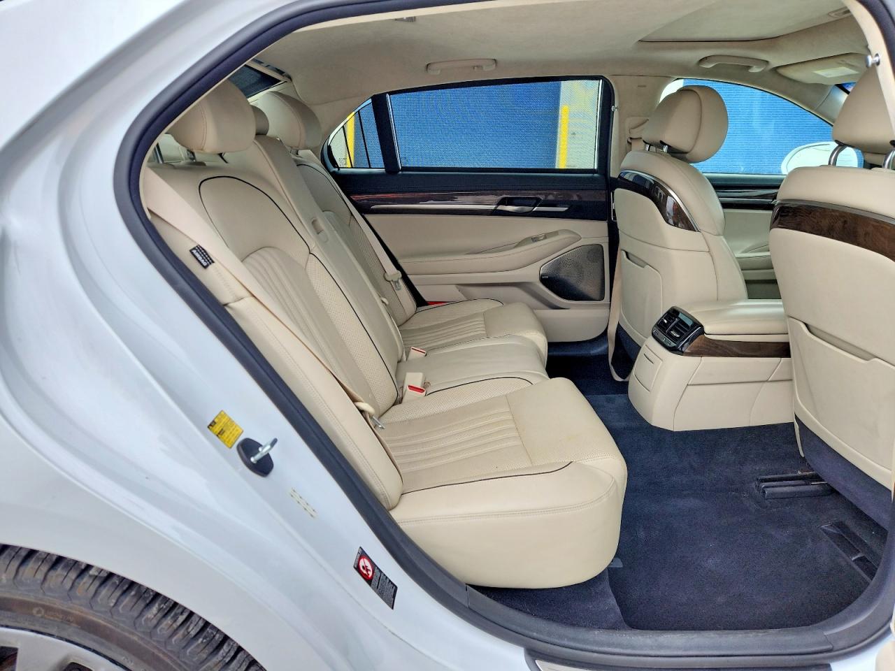 Genesis G90 Premium