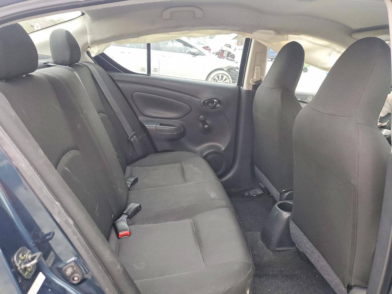 Nissan Versa S