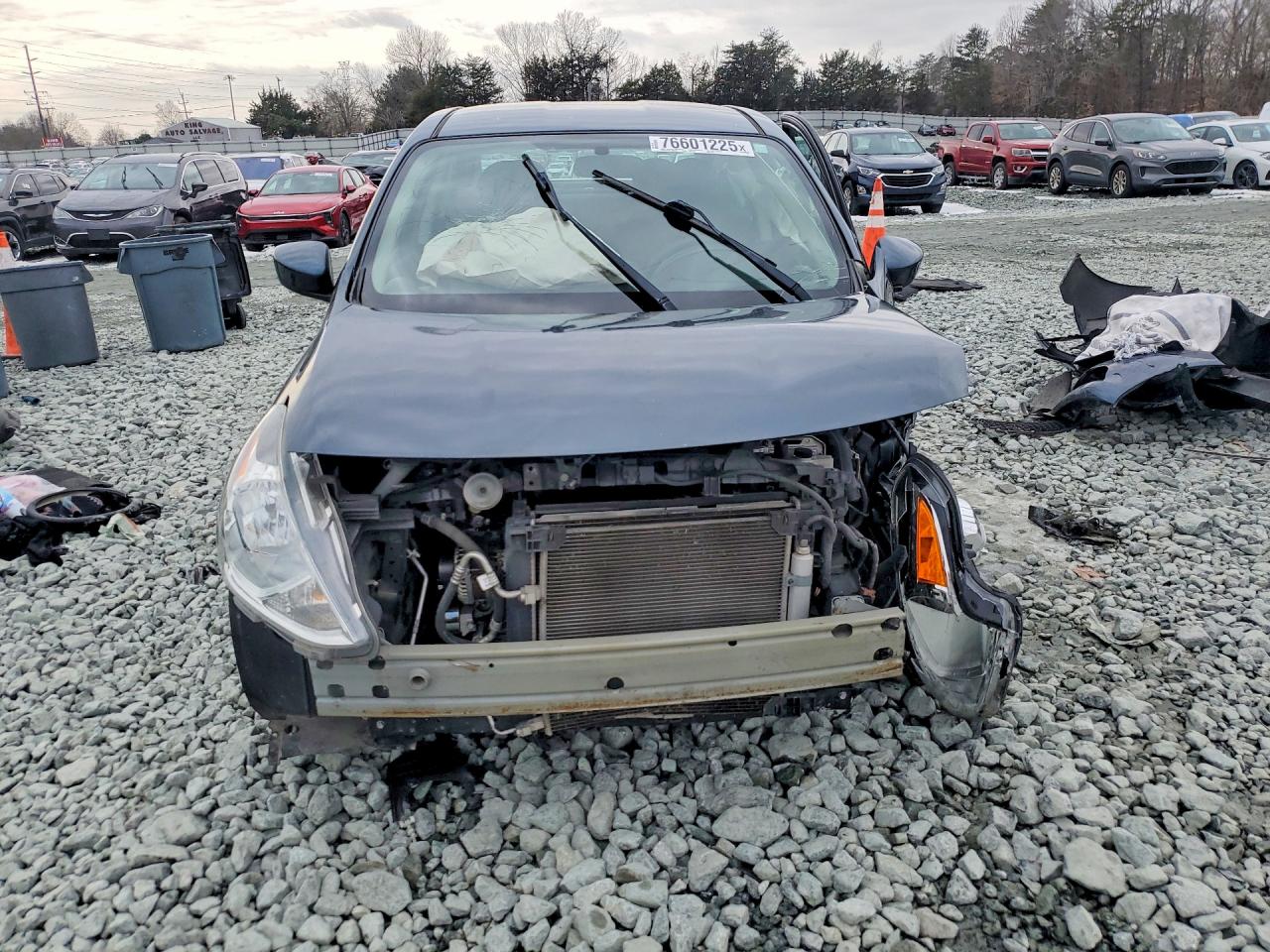 Nissan Versa S