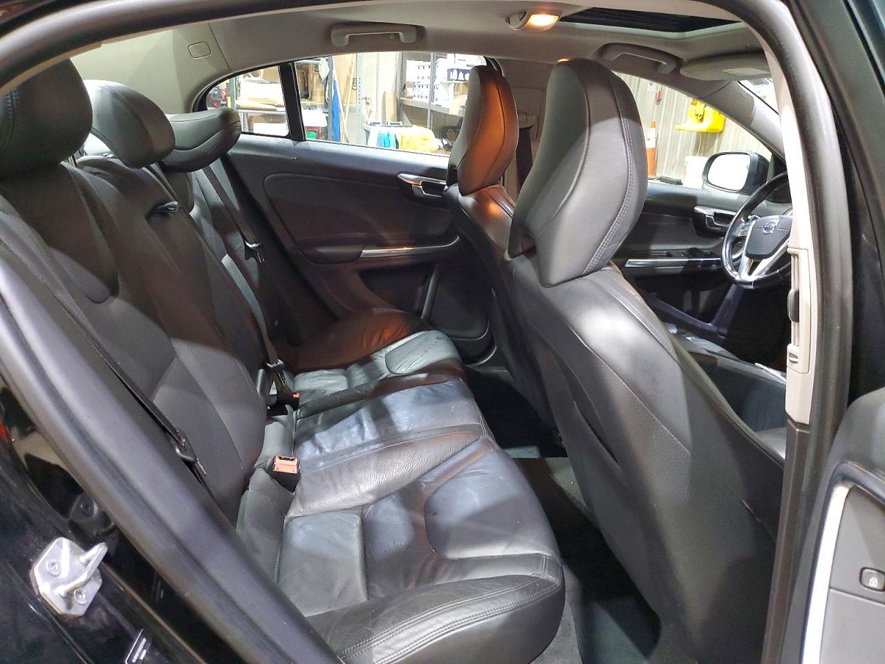 Volvo S60 T5