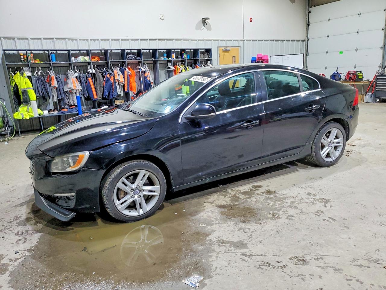 Salvage Volvo S60 Image