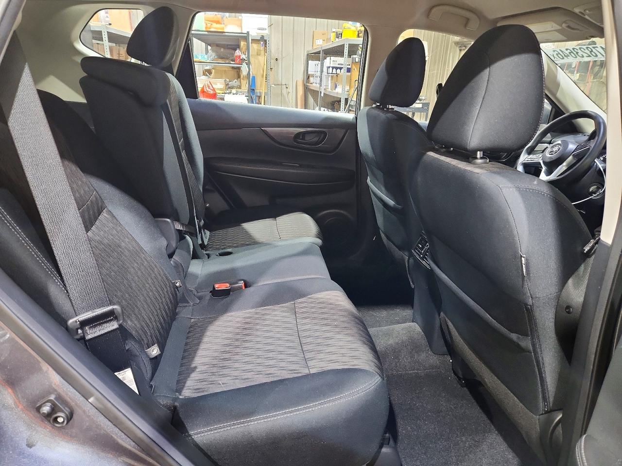 Nissan Rogue S