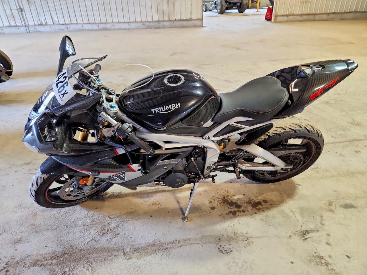Triumph Daytona Moto2 765
