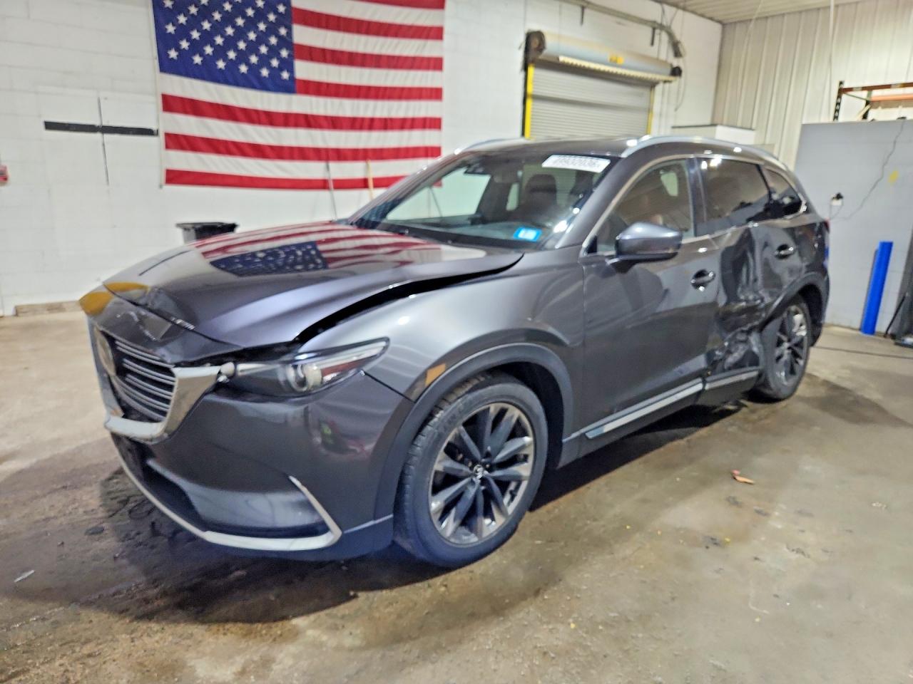 Salvage Mazda Cx Image
