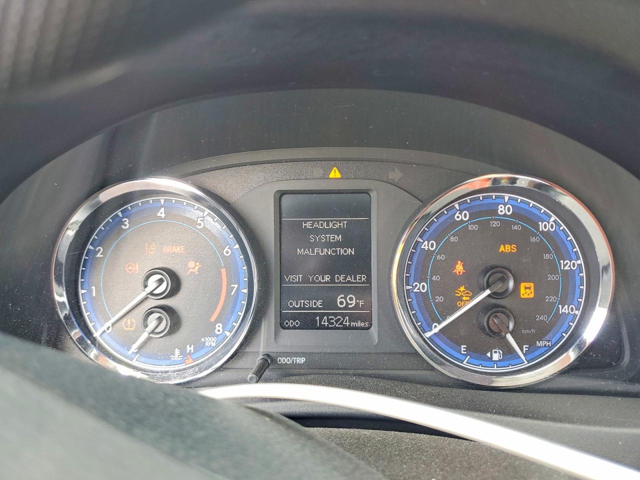 Toyota Corolla Le Eco