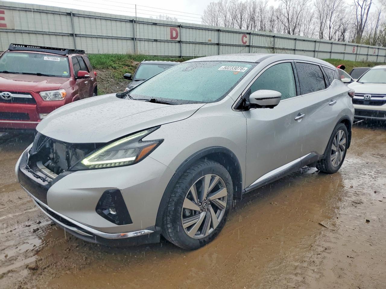Salvage Nissan Murano Image