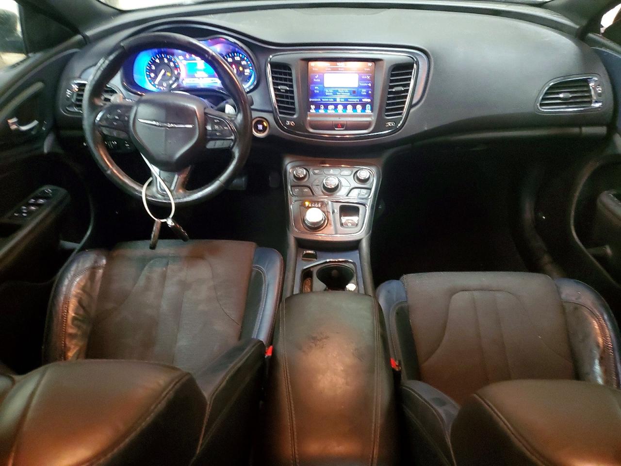 Chrysler 200 S