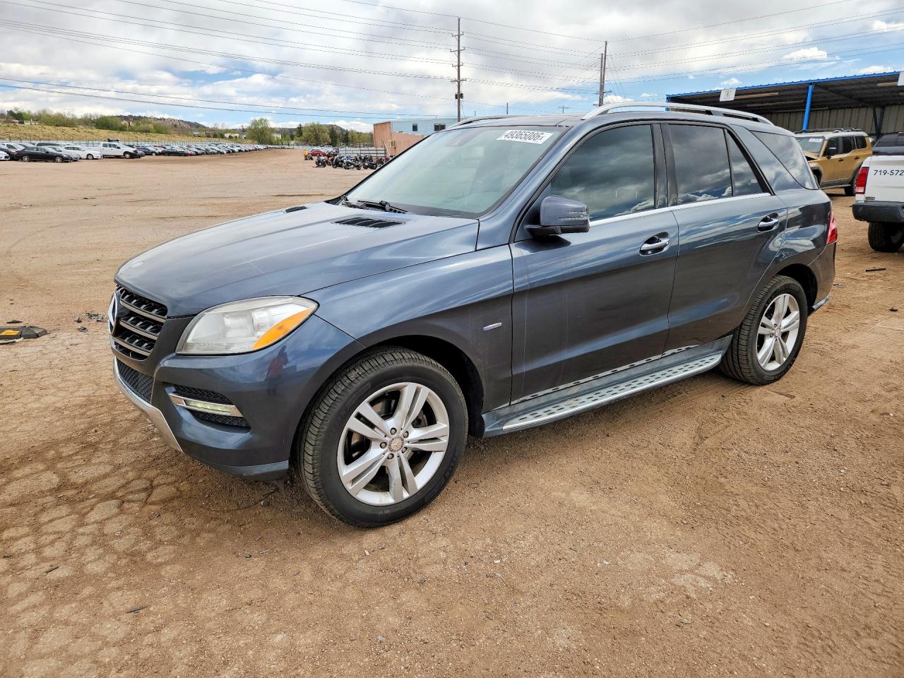 Salvage Mercedes-Benz M-Class Image