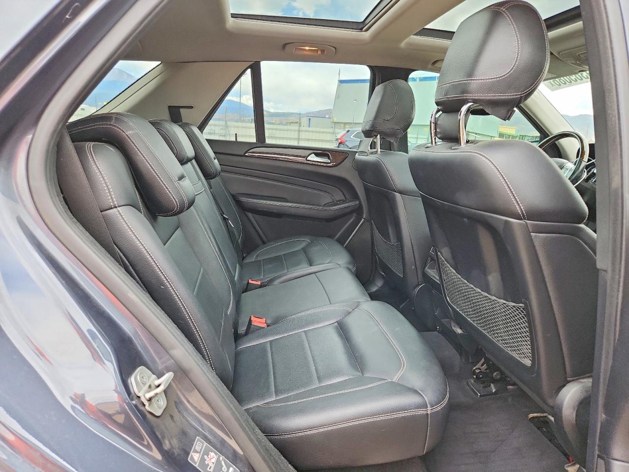 Mercedes-Benz M-Class 350 Bluetec