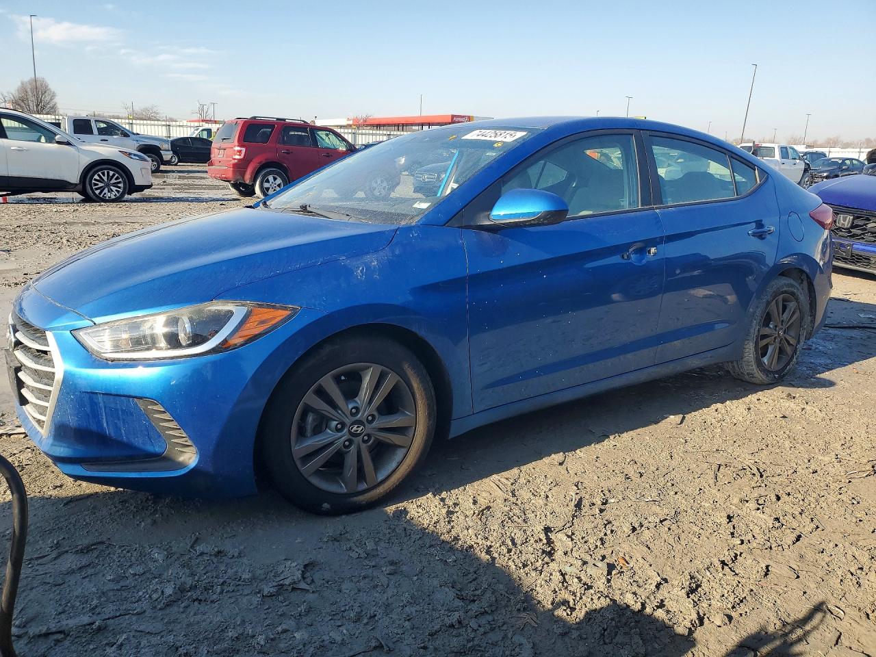 Salvage Hyundai ELANTRA Image