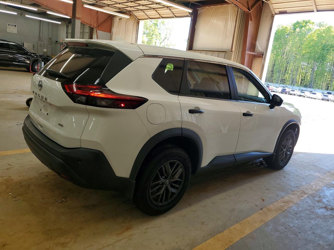 Nissan Rogue S