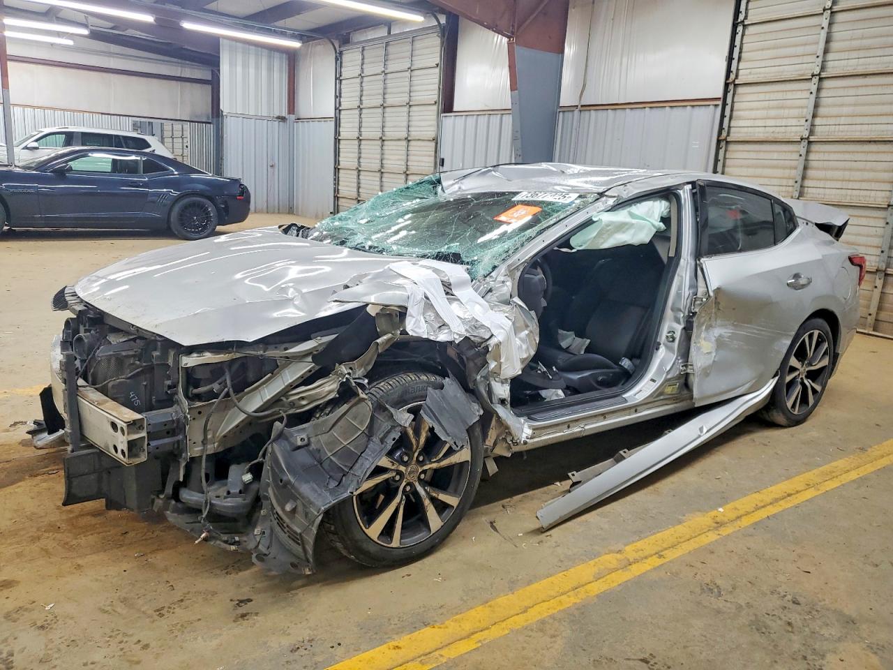 Salvage Nissan Maxima Image