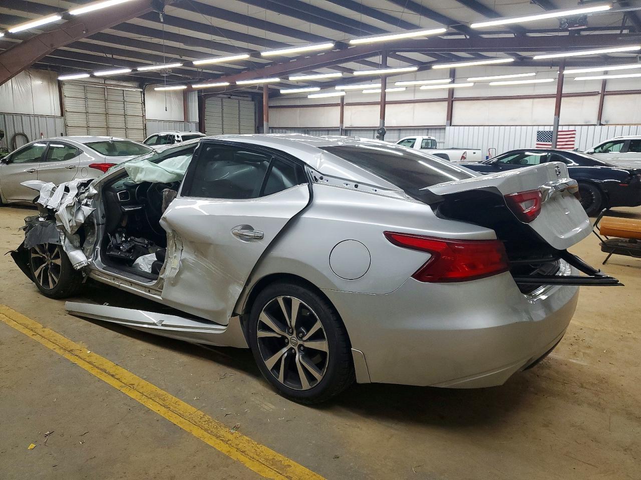 Nissan Maxima 3.5s