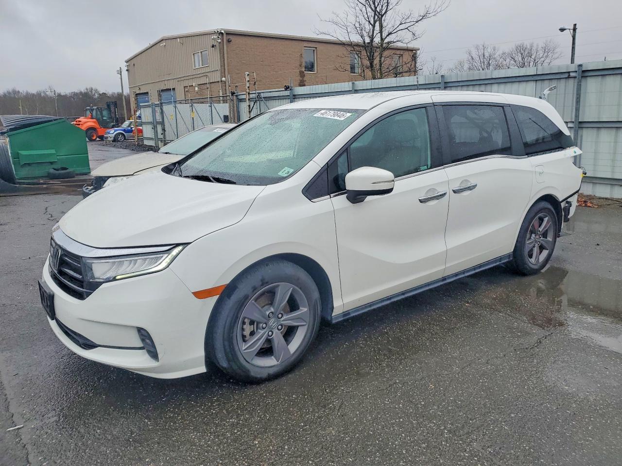 Salvage Honda Odyssey Image