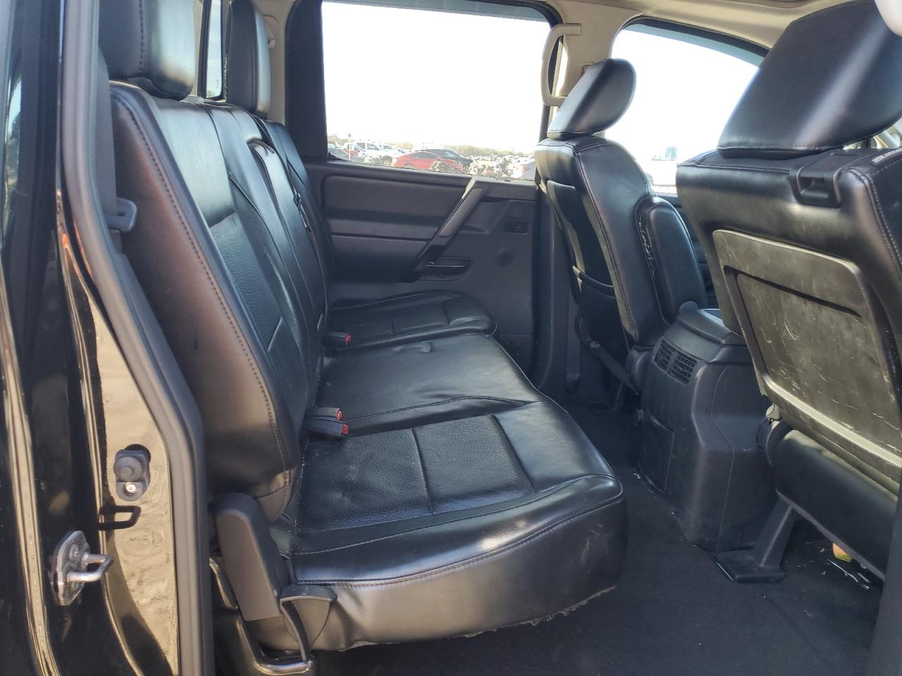 Nissan Titan S