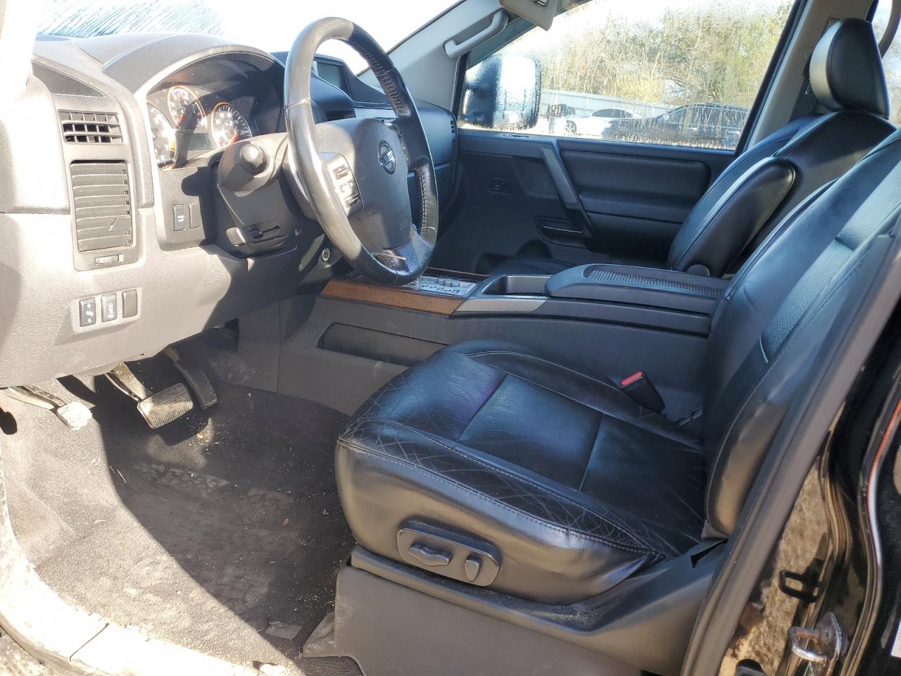 Nissan Titan S