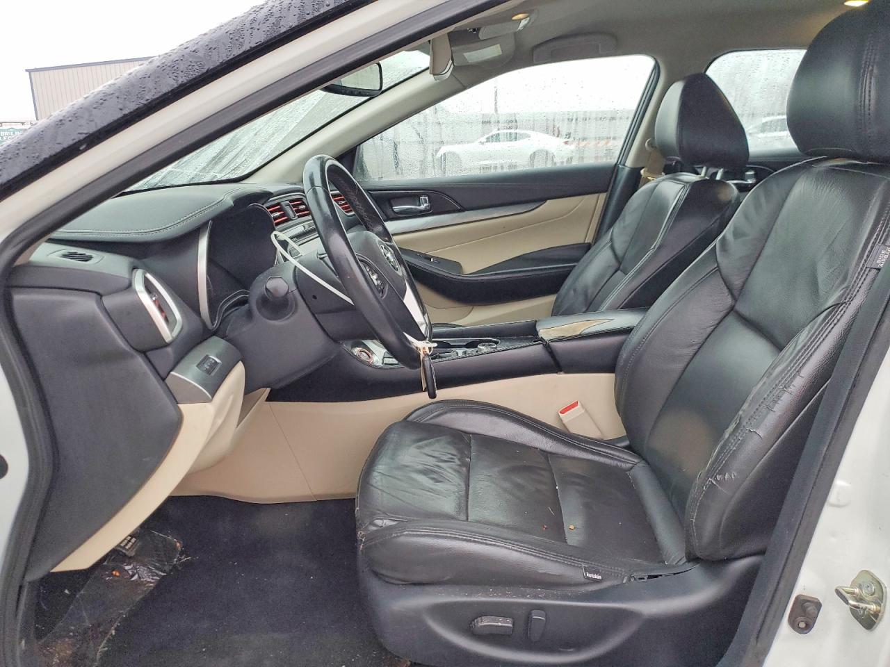 Nissan Maxima 3.5s