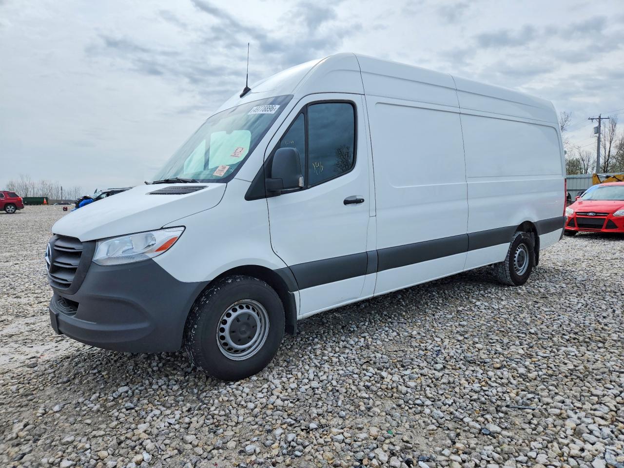 Salvage Mercedes-Benz Sprinter Image