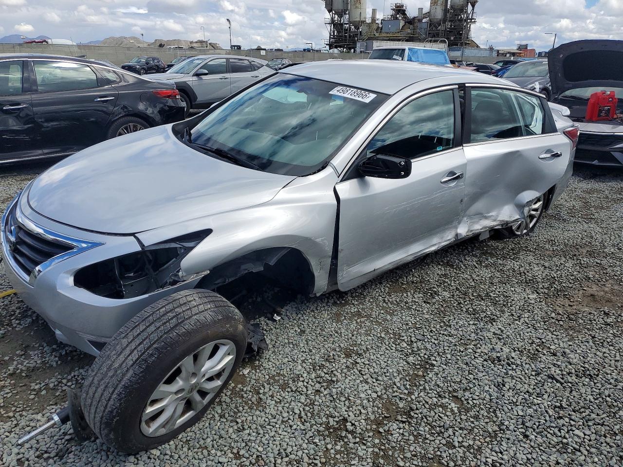 Salvage Nissan Altima Image