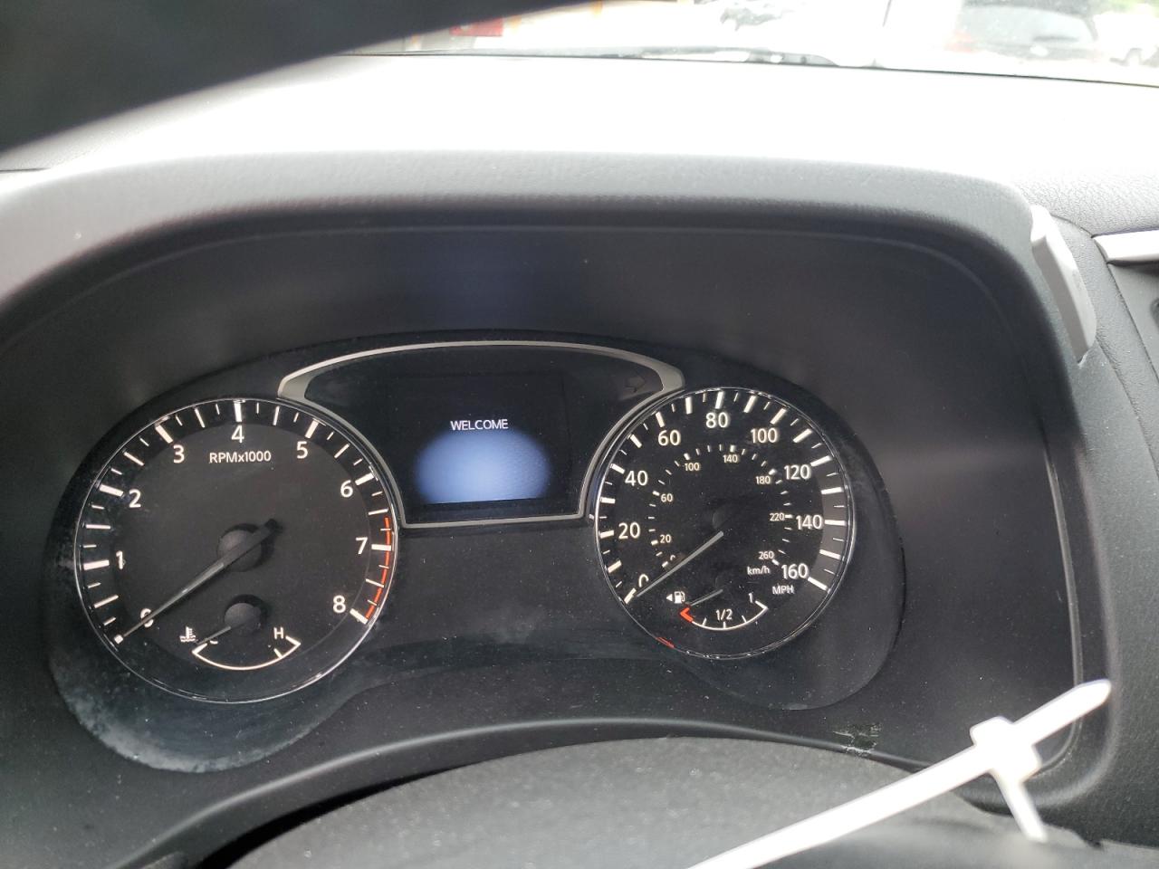 Nissan Pathfinder S