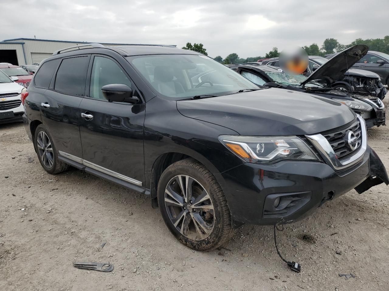 Nissan Pathfinder S