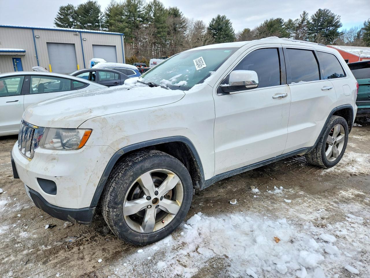 Salvage Jeep Grand Cherokee Image