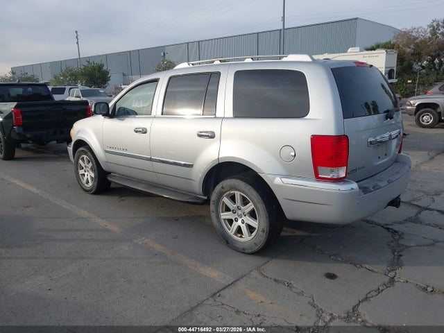 Chrysler Aspen Limited