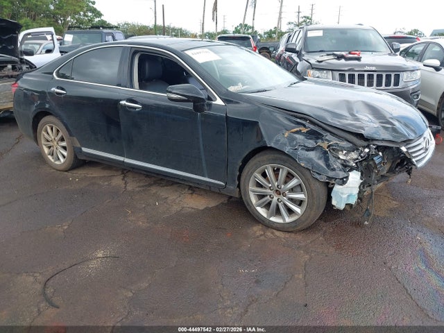 Salvage Lexus Es Image