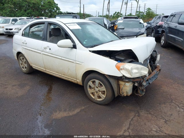 Salvage Hyundai ACCENT Image